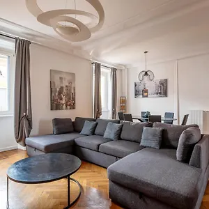  Appartamento Exclusive 3 Bedrooms In Brera